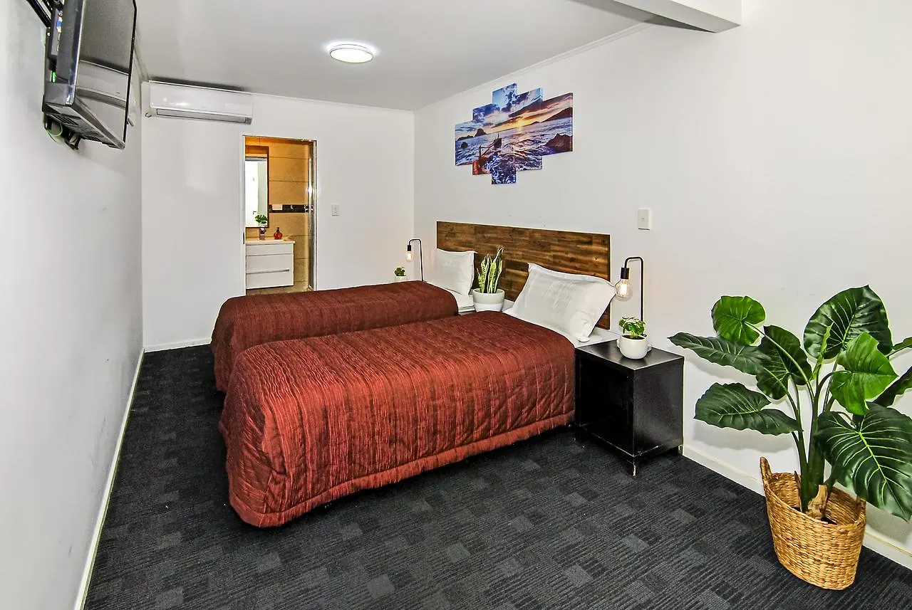 Newlands Court Motel Wellington New Zealand