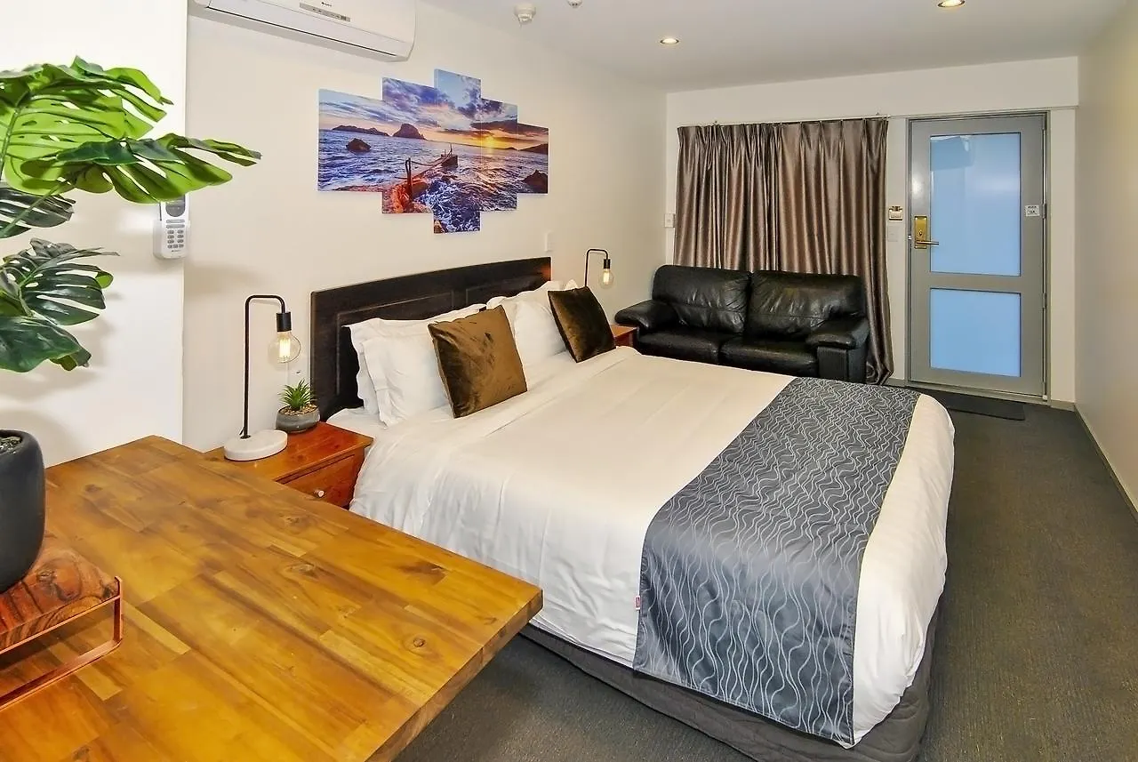 ***  Newlands Court Motel Wellington New Zealand